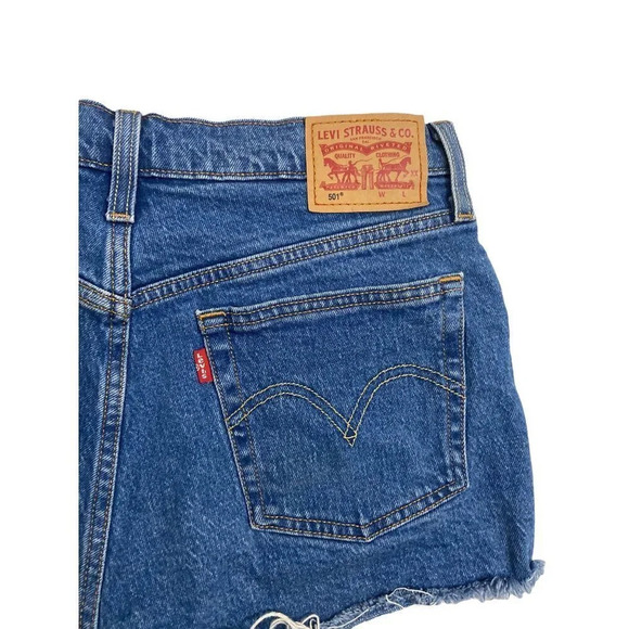 Levi’s 501 Original High Rise Cut Off Button Fly Shorts-sz 28 - Picture 2 of 7